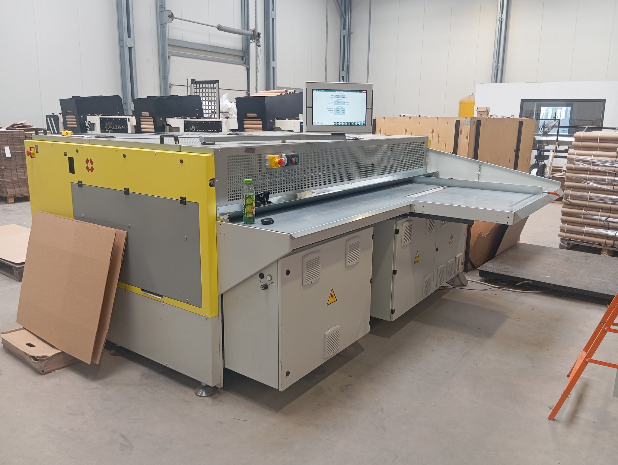 Boxmaker do produkcji pudeł Boxmatic M 25 DCFM-D rok 2024 1 Boxmaker do produkcji pudeł Boxmatic M 25 DCFM-D rok 2024